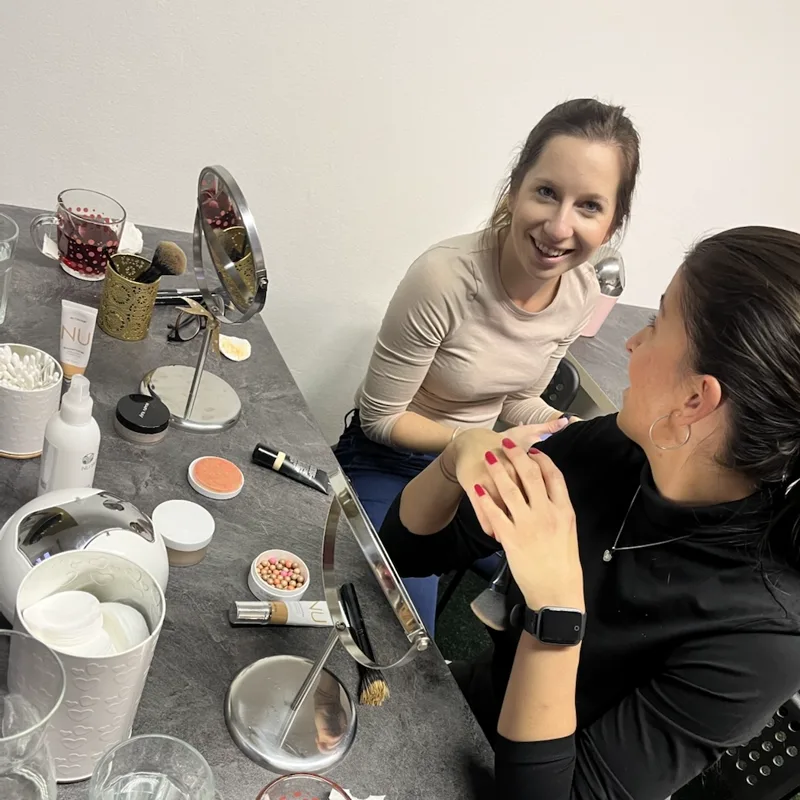 Rozesmáté klientky na beauty sedánku